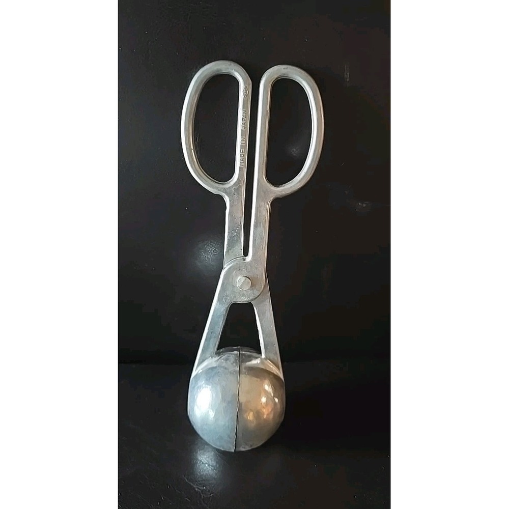 Vintage KAM Made in Japan‎ Melon baller / Cookie Dough scissor type scoop 7 in.